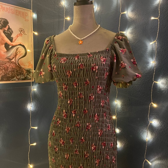 Beautiful TRIXXI green dress - Picture 3 of 12